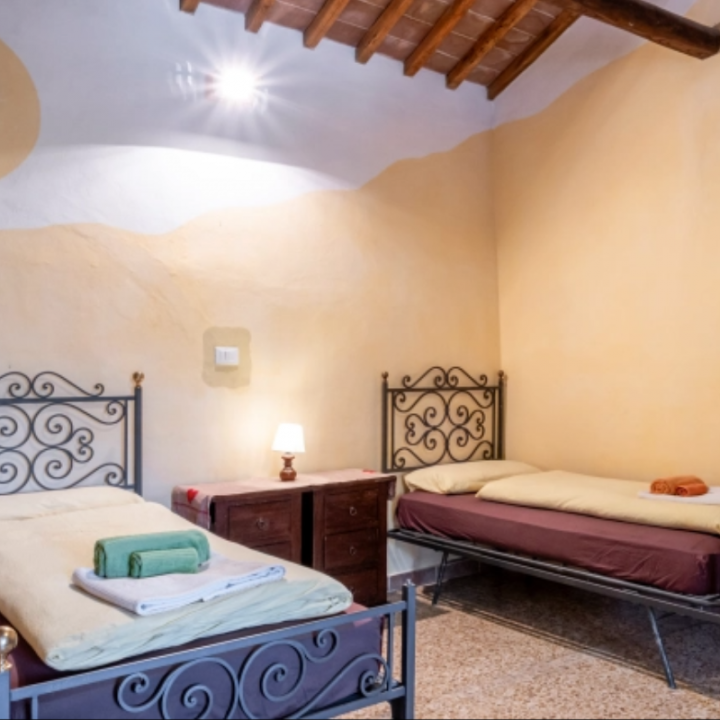 Tuscan Farmstay in the woods: Erborista