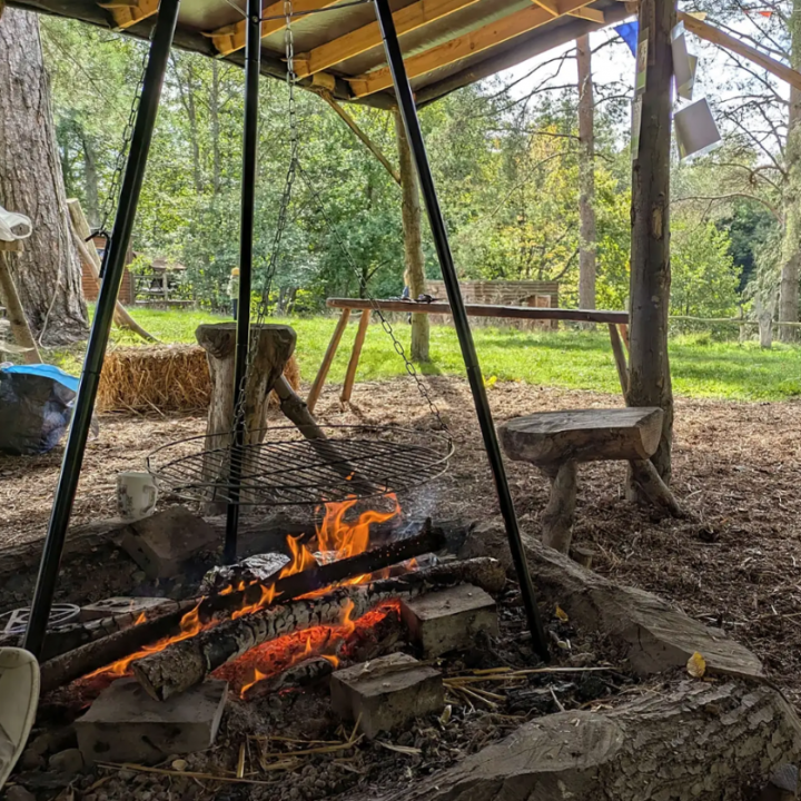 Tranquil Lakeside lodge